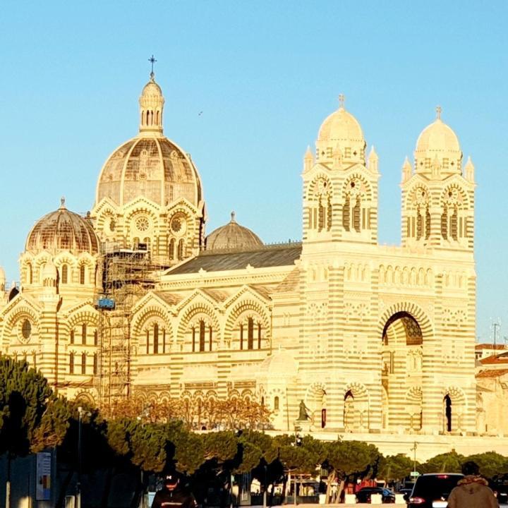 Jolie Charmant T3 Refait A Neuf A Marseille Exterior photo